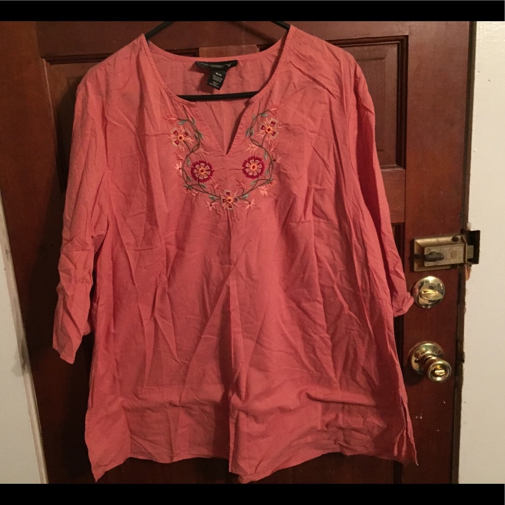 Venezia ruffle sleeve top. Size 18-20